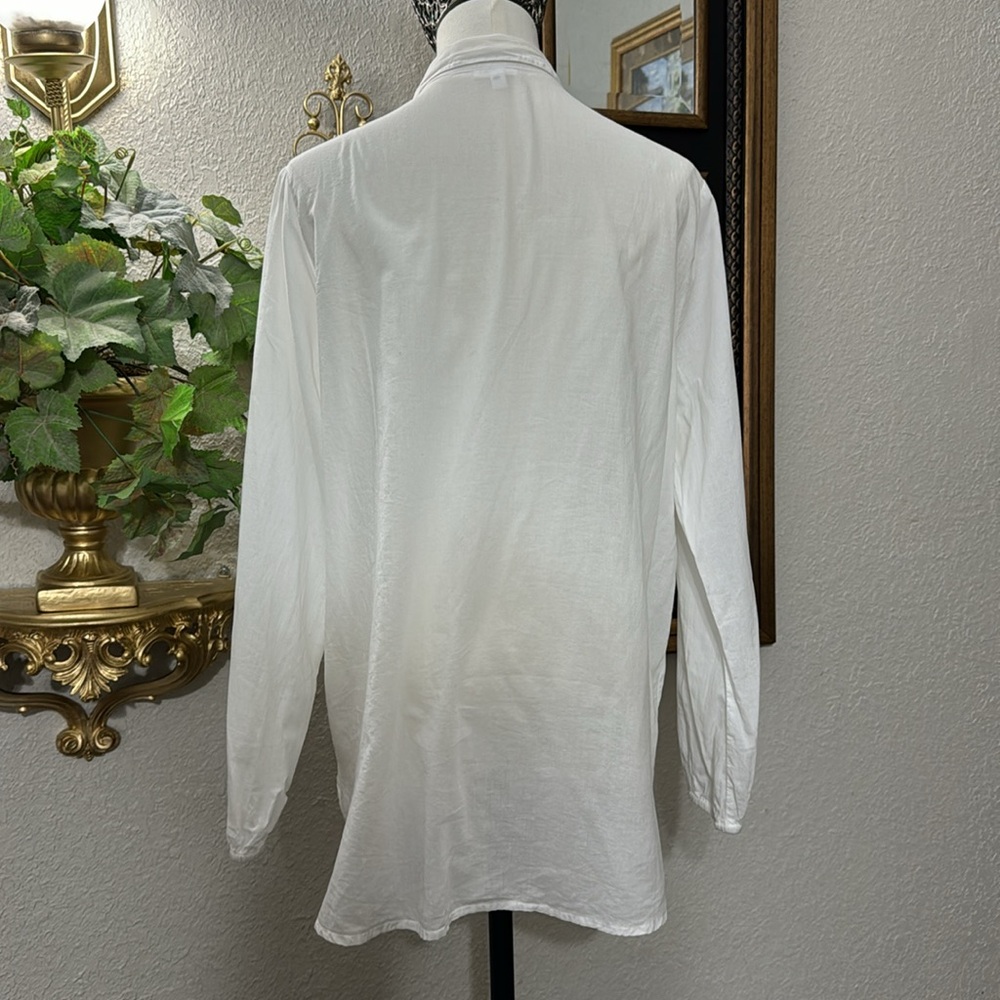 White Button Up Shirt Formal Embellishment Collared Women’s Size L Long Sleeve - Picture 8 of 12